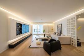  High-Floor 3BR Near Songyuan Road Metro with Full Central AC & Underfloor Heating