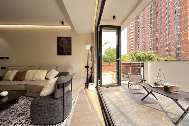  Unique 2BR with Spacious Terrace, Steps to Songyuan Road Metro (Line 10)