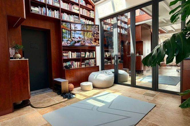 6 meters High-ceiling 1+2 brs with 4 terraces @Changle Road