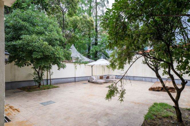300 sqm garden house near Jiaotong University 