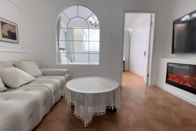 Spacious-Fashion-lift-1Br-Nr Huadong Jiaotong uni-Caoyang rd/Putuo area/L3/4/11/13/14