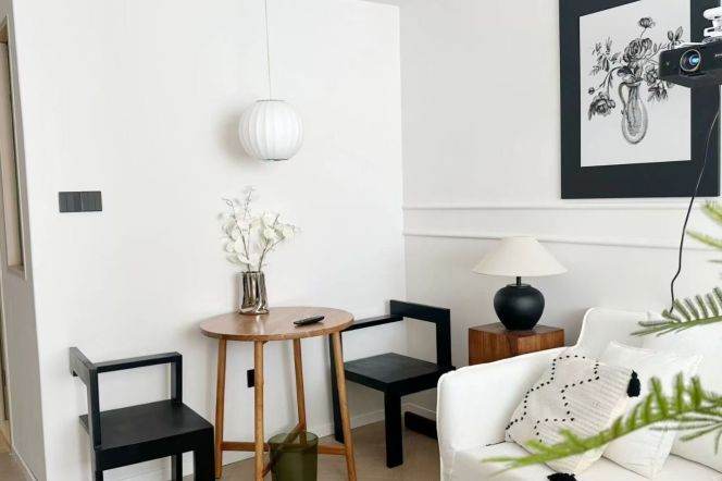 Short term super nice modern 1 br 8.5K golden location M2/7/14 Jing'an 