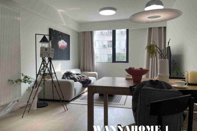Spacious&Really Bright 2Brs 1Bath Apt+Line 1+7 Chang Shu Rd+3F Walk Up+Large Balcony