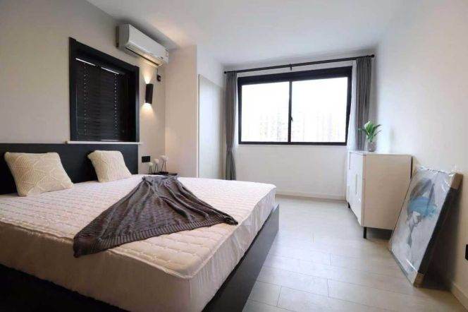 2BR/YanPing Rd/Good Lighting/Line14