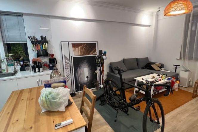 Excellent one bedroom elevator apt+floor heating @ West Nanjing Rd 