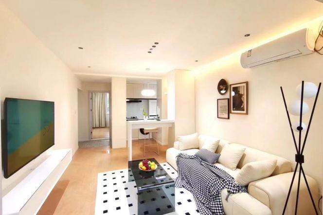 Zhaojiabang rd/modern 1br 1lr/big living room/elevator/bright room,@L7/9