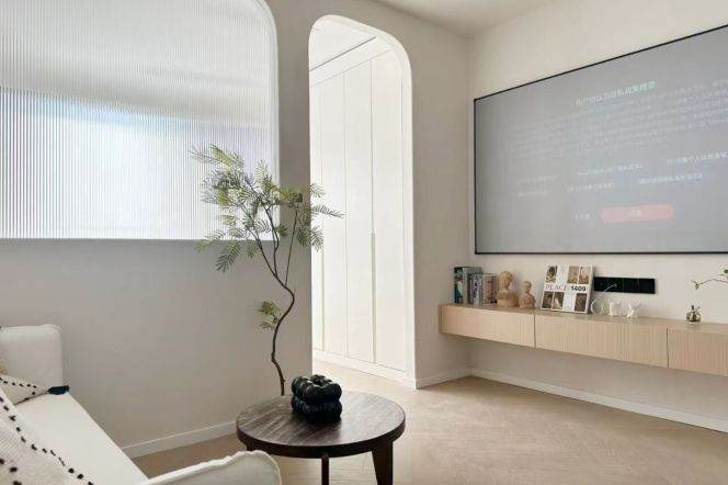 Short term super nice modern 1 br 8.5K golden location M2/7/14 Jing'an 