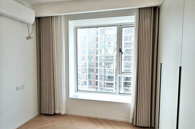 Sky Flat: 145sqm 3BR with Private Balcony | L11/13