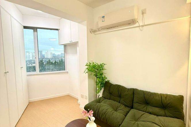 Daduhe rd/modern 1br 1lr/elevator/bright room/nice location,@L13/15