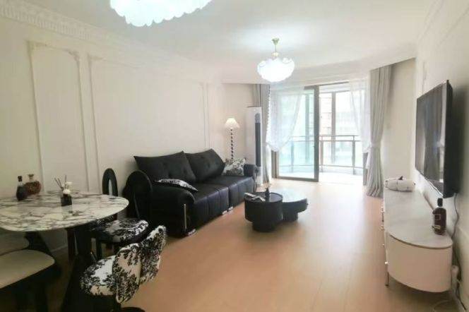 Changshou rd elevator 2BR with balcony