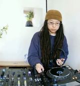 Roam Upstairs with Zhuo and Feiyi (Ambient, House, Experimental)
