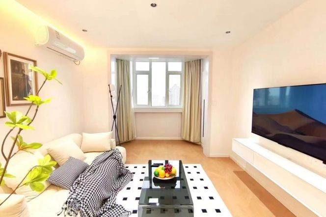 Zhaojiabang rd/modern 1br 1lr/big living room/elevator/bright room,@L7/9