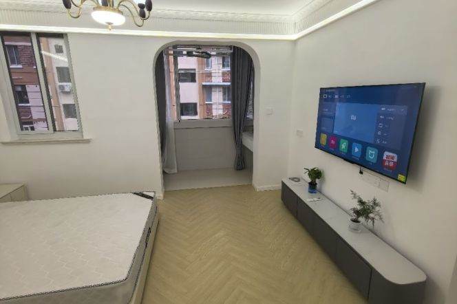 Weining rd/cozy 1br 1lr/bright room/balcony/brand furniture,@L2