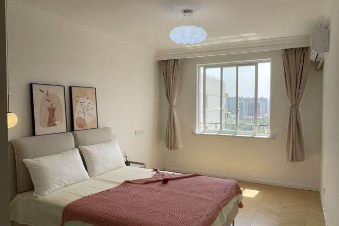 caobao rd elevator 2BR/big living room@L1/3/12
