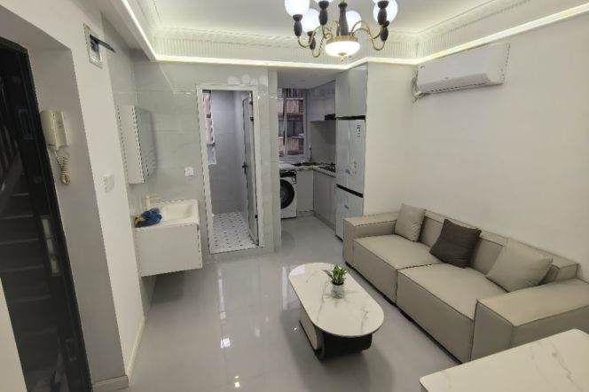 Weining rd/cozy 1br 1lr/bright room/balcony/brand furniture,@L2