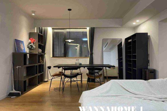 Great Area+Modern&Bright&Spacious 3Bdrs 2Baths Apt+Jing An Temple+L14 Wu Ding Rd