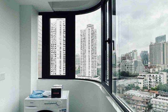 Stunning View+Modern&Spacious 2Bdrs 1Bath Apt+W Nanjing Rd CBD+Nice Compound