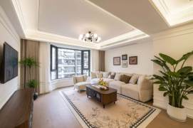 High-floor 3BR Apartment at Xujiahui Metro Hub