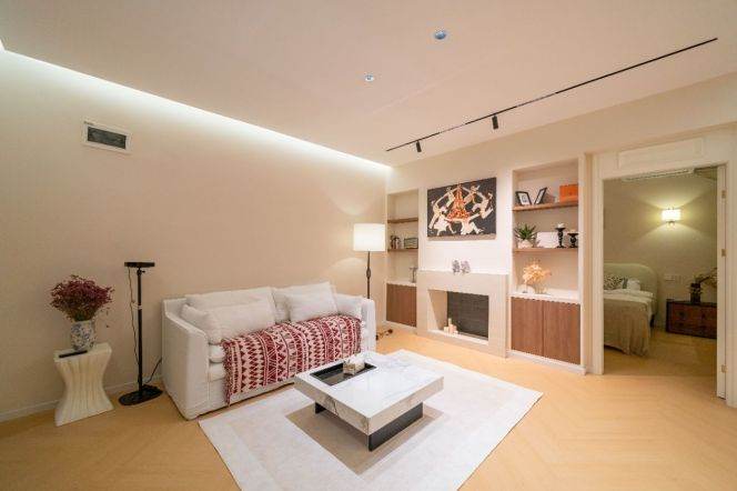 2BR/Changning/JiaoTong University/Yard/Luxury interior/