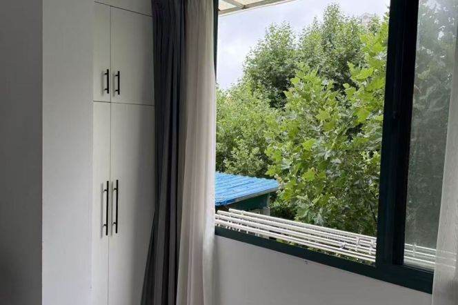 1 br near L2/L3/L4 zhongshan park station