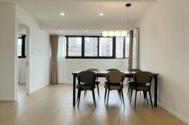 Bright&Spacious&Modern 2Bdrs 1Bath+High Ceiling+Nice Compound/L3+4+10 Hong Qiao Rd