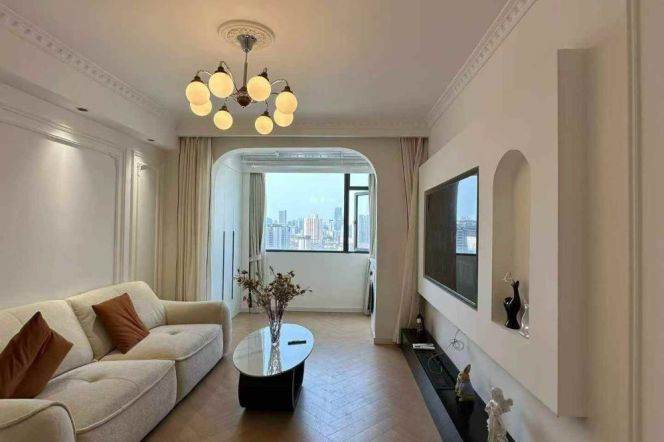Langao rd/modern 1br 2lr/High floor/big living room/central AC/nice location,@L7