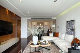 All-South 3BR Near Jiaotong University Metro with Central AC & Heating
