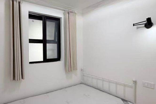 Modern nice 1BR APT Fuxing Rd Shanxi(s) Rd 8.3k