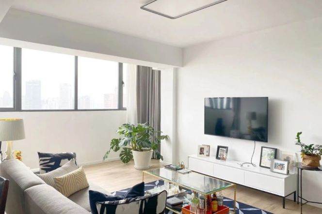 4 Brs, 2 Baths, Floor heating/Central ac/Oven, 170 sqm @ South Shaaxi metro L1,12&10