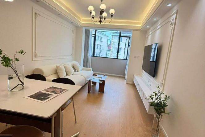 Zhongshan Park 2BR/Elevator