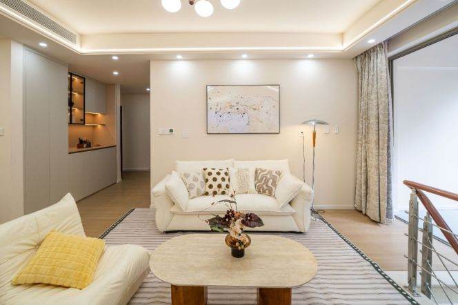 4BR Residence w/Garden&Basement next to Century Park