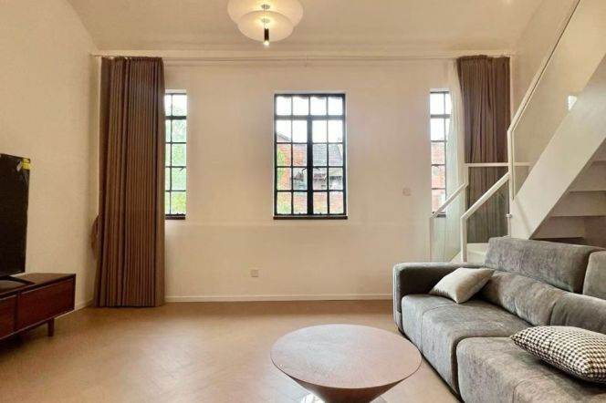 Jing’an Villa - West nanjing Road - renovated apt- prime location- Taikoo Hui 
