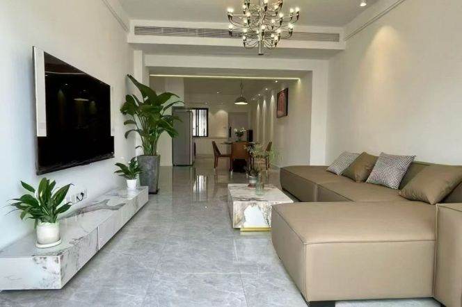 Jiashan/ Jianguo rd floor heat 2brs/2lv/2bt apt;L9/12