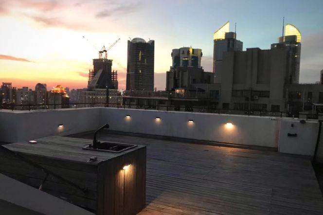 Xujiahui 3br with 160 sqm Private terrace