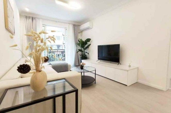 jiaotong uni elevator 2BR/2baths@L10/11