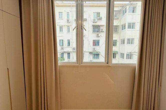 Hongqiao rd elevator 1BR apartment
