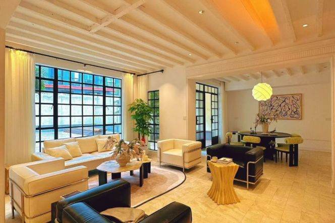 Classic Garden Villa on Panyu Road, Close to Columbia Circle