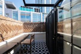 South Shanxi Rd Station Whole Building 3Br/2Bath with Terrace Line1/10/12 Nr Iapm