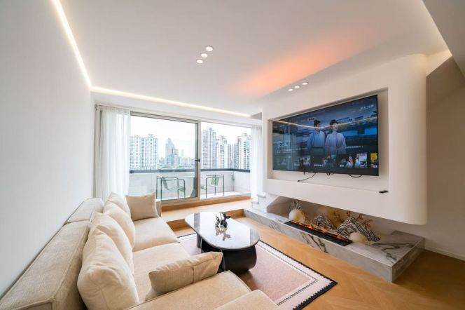 Brand new  decoration duplex 5brs with floor heating and balcony Xintiandi and Tianzifang 