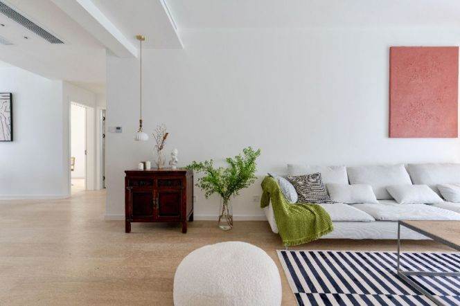 Spacious 3-Bed Flat Close to Century Park, Pudong 