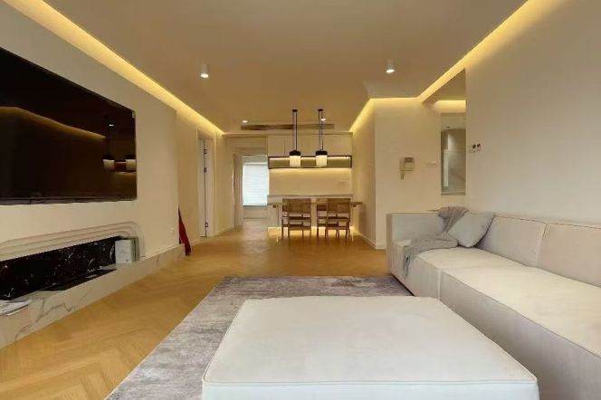brand new modern big 3brs floor heating modern furniture in Jing an temple line2,7,14