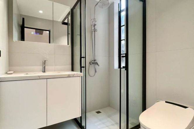 Jing’an Villa - West nanjing Road - renovated apt- prime location- Taikoo Hui 