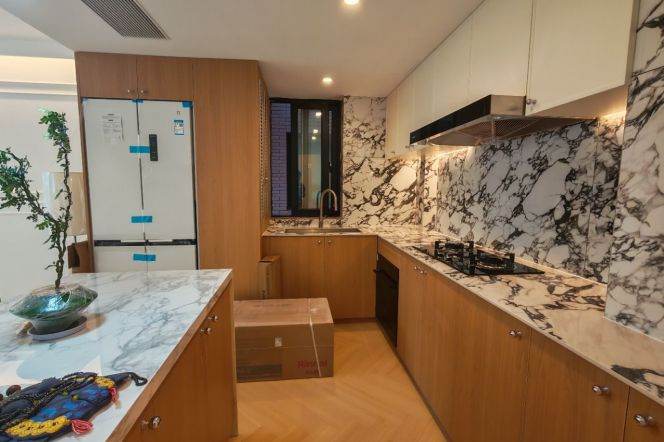 W. Beijing/Datian Rd floor heating 3brs/2lrs/2ba apt wt balcony;L2/12/13