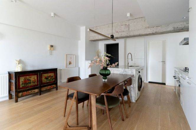 Decent 3br/2bt Flat in Regal Garden