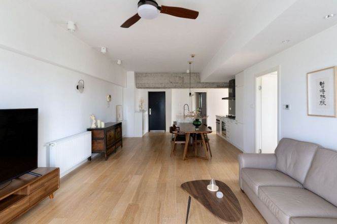 Decent 3br/2bt Flat in Regal Garden
