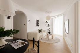 Modern 2Beds with Floor Heating@Xujiahui/Close to Metro