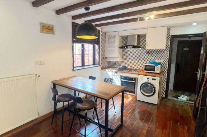Valuable Shaanxi/Jianguo Rd 2BR+2BA with Wallheating/Oven 11K 