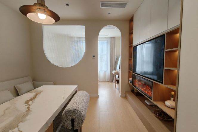 Short term cozy bright modern 1 br 8.5K golden location M2/7/14