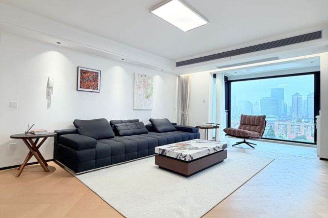  Tianshan Business District High-Floor Smart 3BR Apartment with Green View