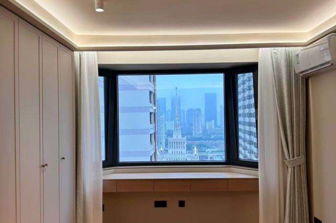 High-rise Side Apt close to Jing'an Temple